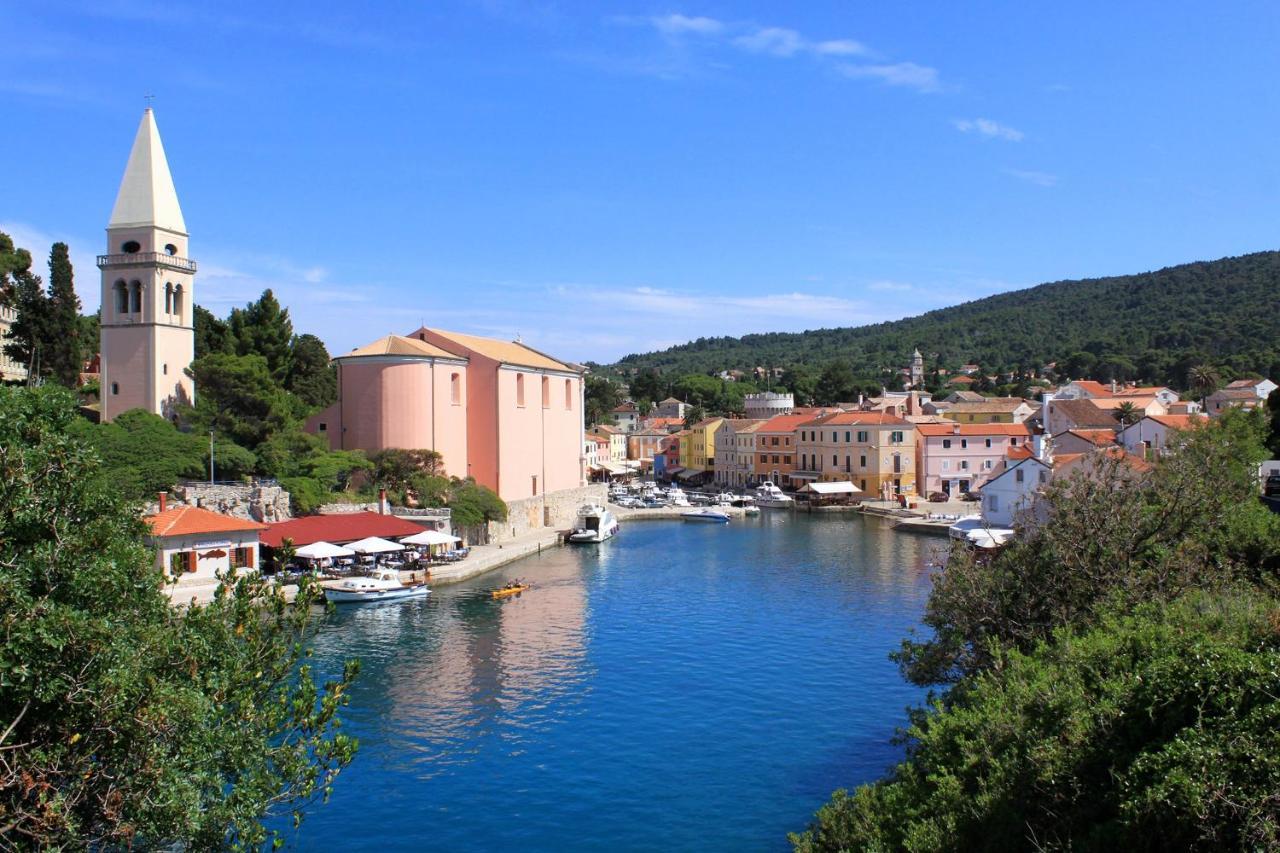 Apartments With A Parking Space Veli Losinj, Losinj - 8029 외부 사진